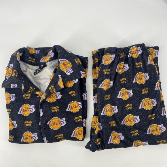 NBA Kids 2-Piece LA Lakers LeBron James Pajama Set Size M (10) - Picture 2 of 3